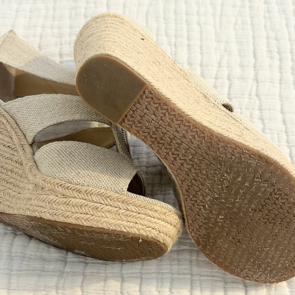 Michael Kors Damita Zip Up Wedge - Picture 4 of 5